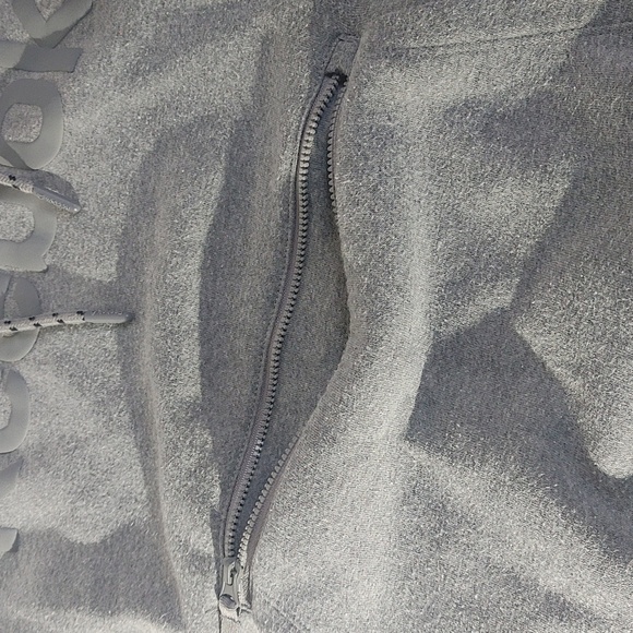 Reebok Hoodie - Picture 7 of 8